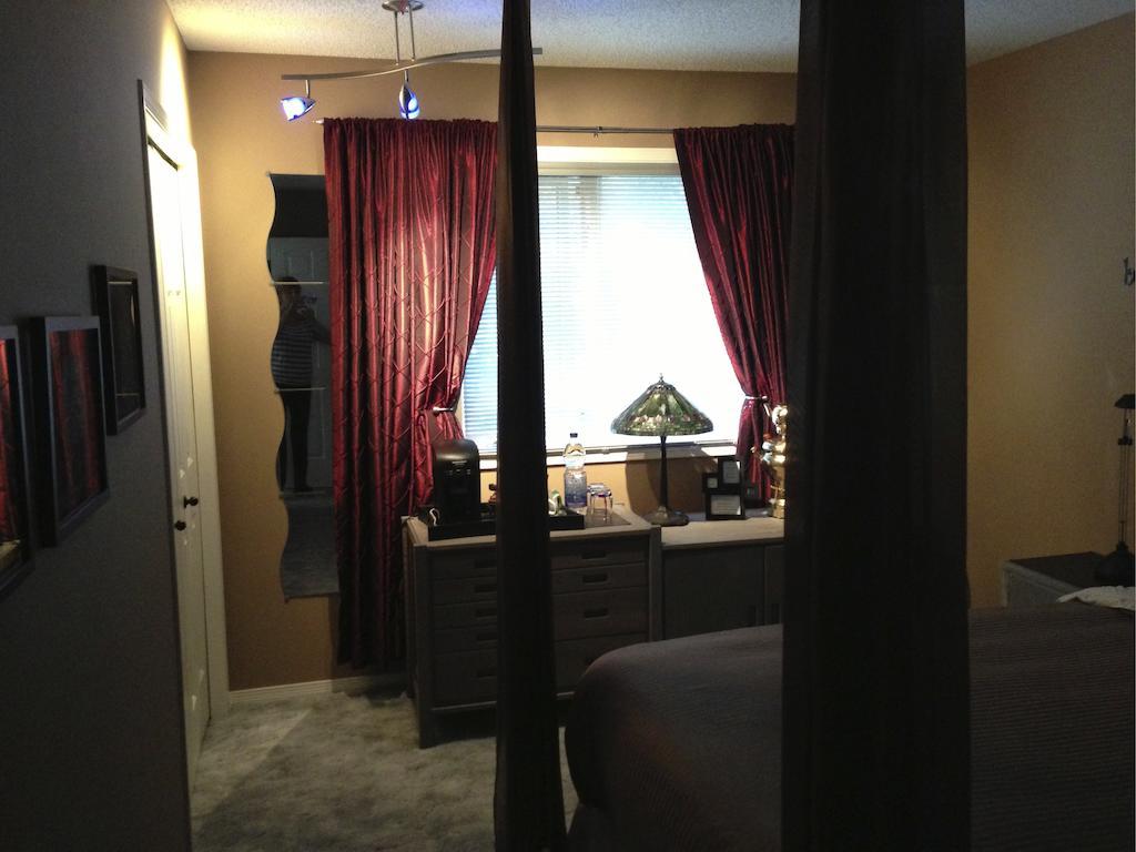 Redwood Meadows Bed And Breakfast Bragg Creek Cameră foto